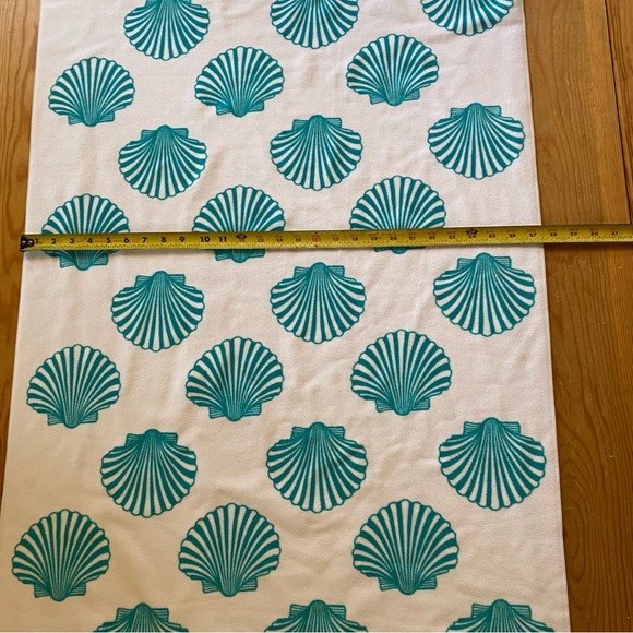 Beach Towels, Set of Three - Picture 6 of 9